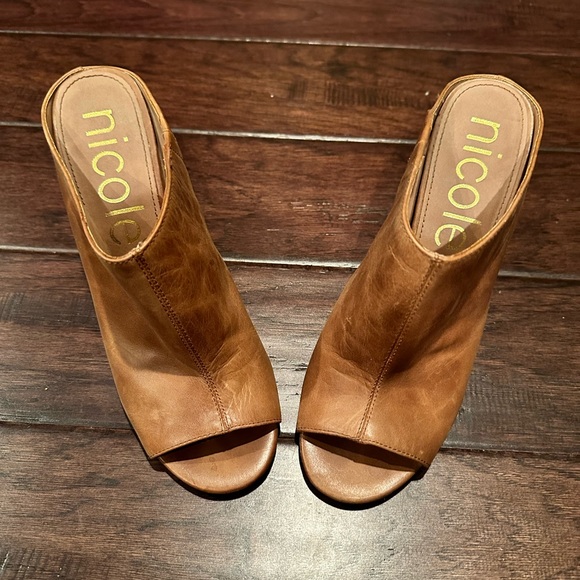 Women’s Nicole Loopey Sandals - Picture 3 of 8